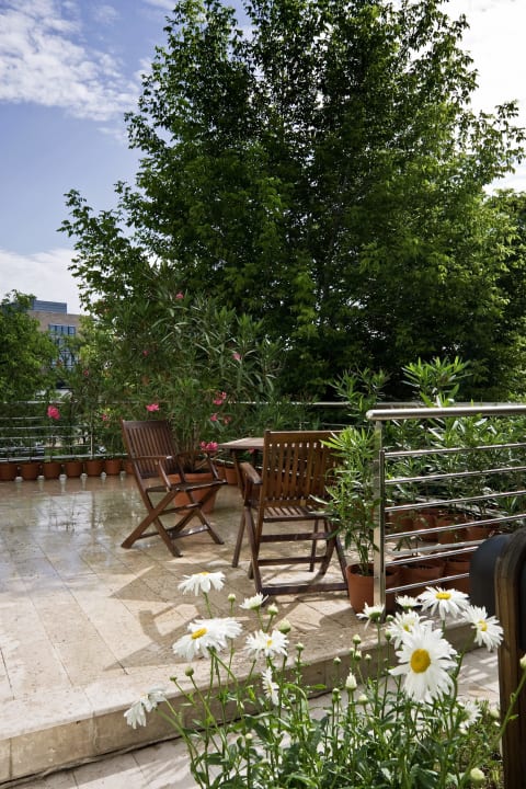 Garden Jagello Business Hotel
