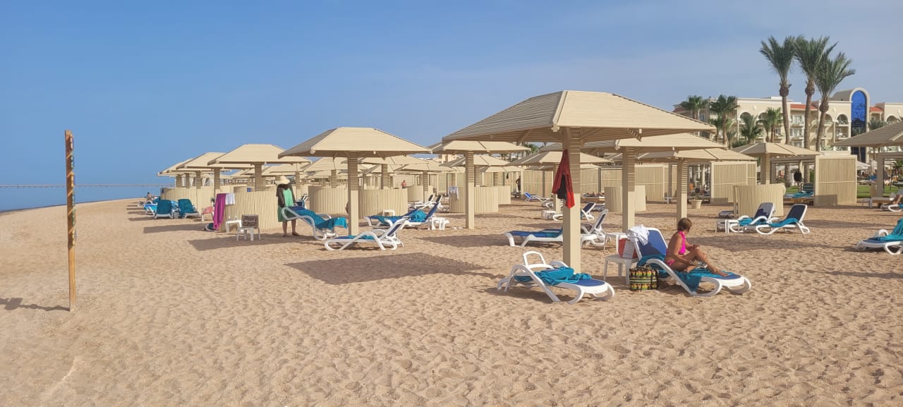 Strand Premier Le Reve Hotel & Spa
