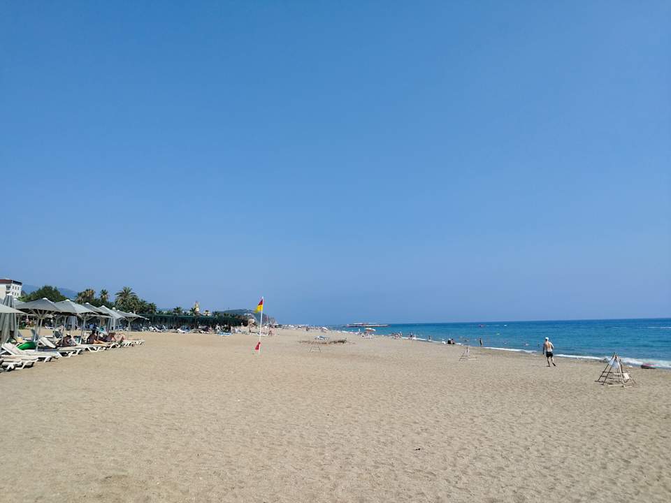 Strand Hotel Royal Garden Beach