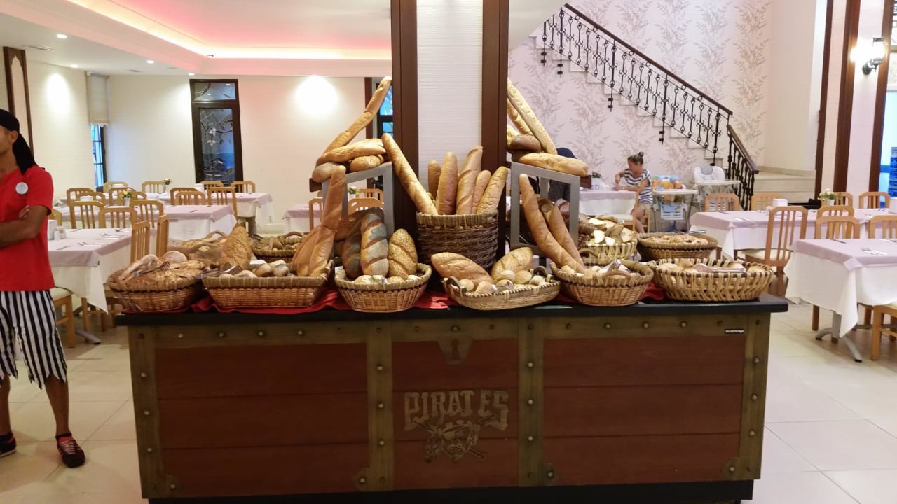 Brotbuffet Pirate's Beach Club