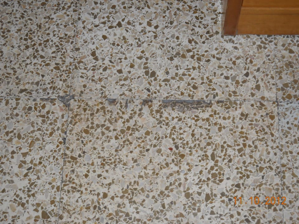 Der Fußboden war kaputt Aubamar Bali