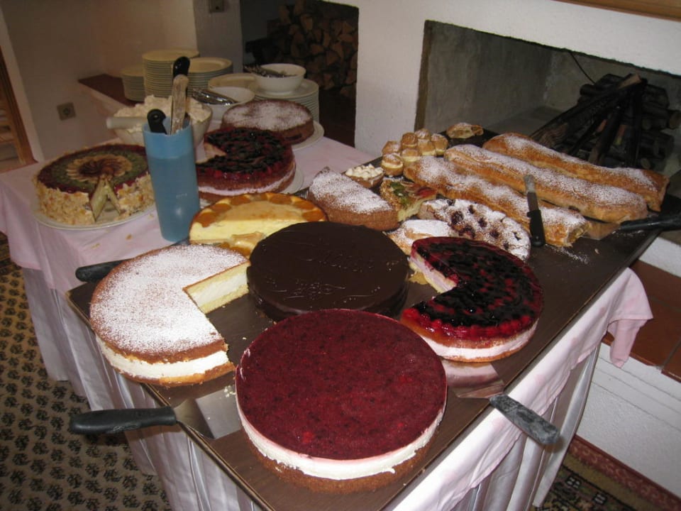 Das tägliche Kuchenbuffet Sonklarhof