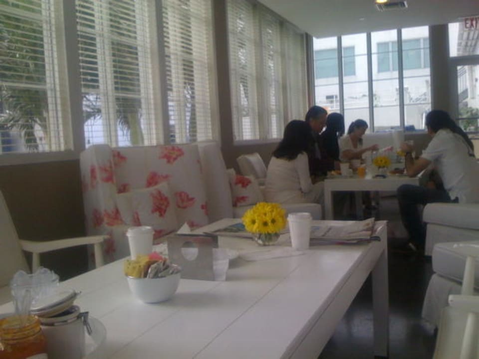 Frühstück The One50 Hotel, BW Signature Collection