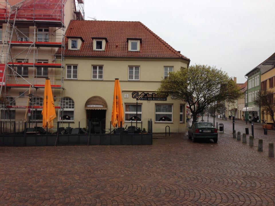 Rathausplatz  Hotel am Rathaus