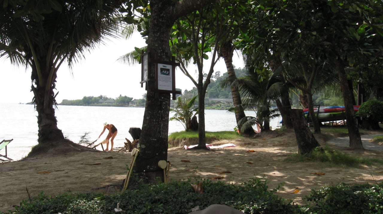 Blick vom Pool Richtung Strand Koh Chang Paradise Resort & Spa