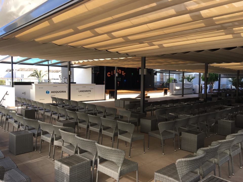 Showbühne Sentido Aequora Lanzarote Suite