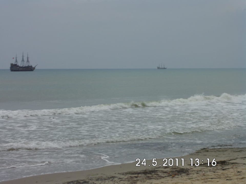 Piratenschif Hotel Nesrine