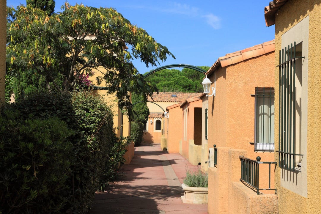 Ruelle Résidence Hotel L'Oustal Des Mers