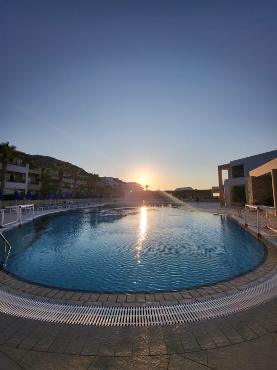 Pool Grand Hotel Holiday Resort