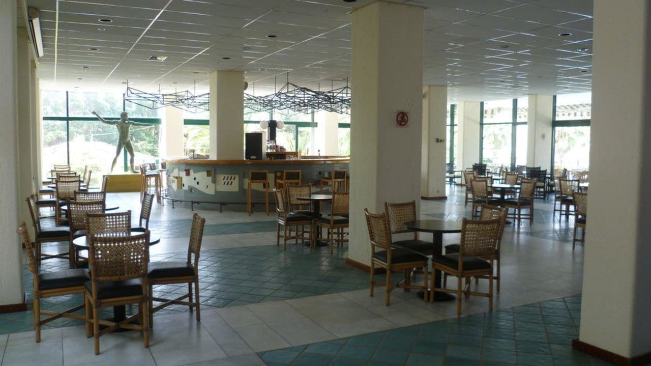 Bar im Hotel Calimera Sirens Beach