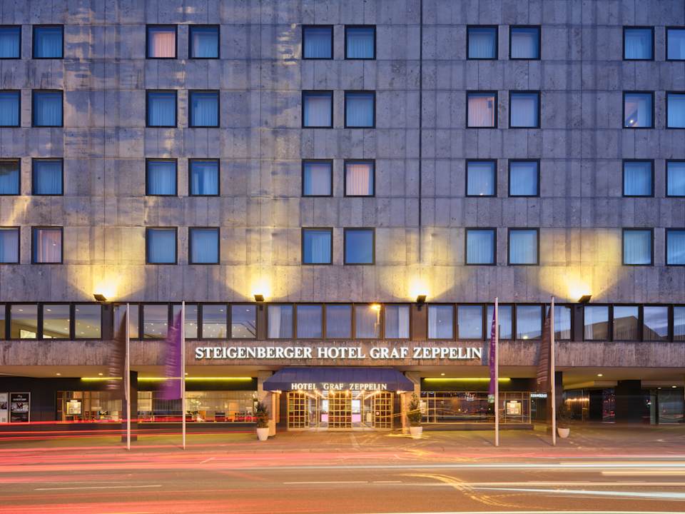 Außenansicht Steigenberger Hotel Graf Zeppelin