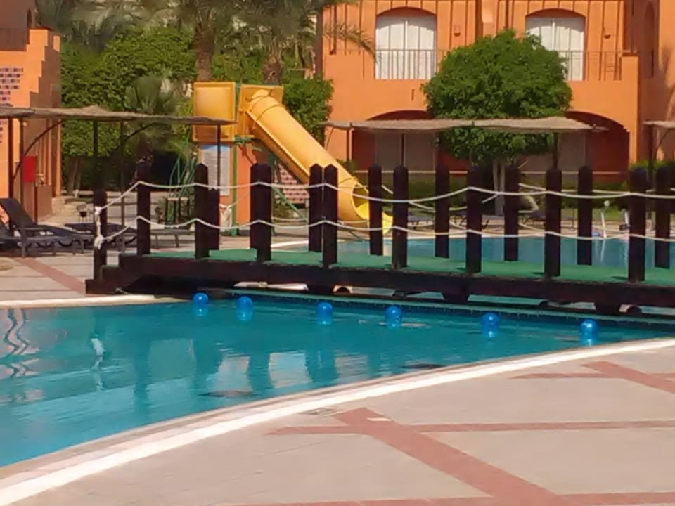 Aussicht auf einen Pool Jaz Makadi Oasis Resort