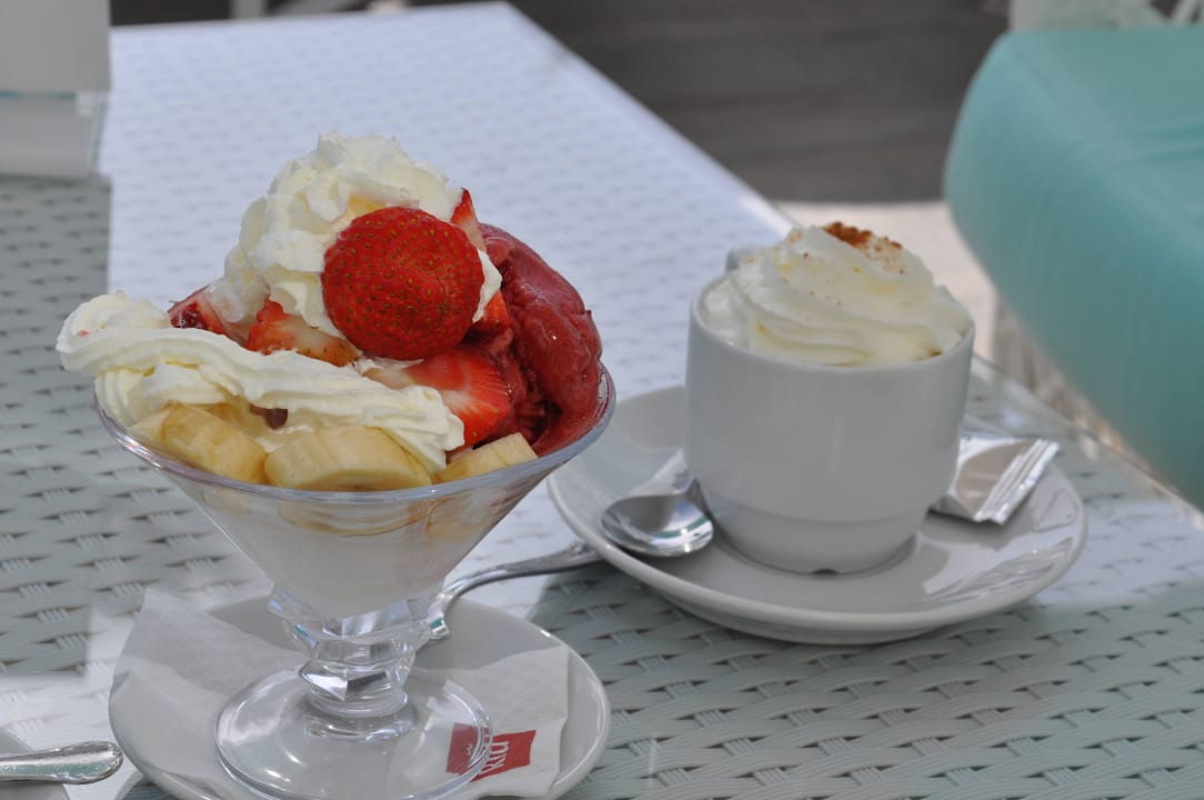 Das gibt es jetzt mit Meerblick in der Poolbar Hotel Riu Palace Meloneras