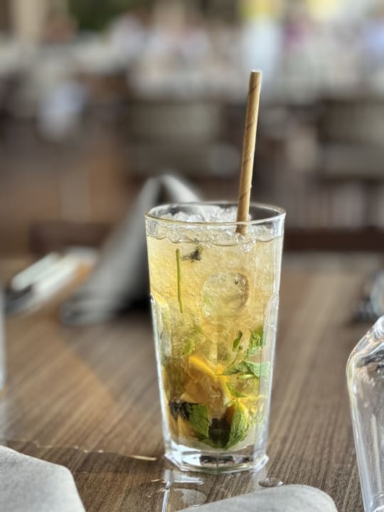 Gastro Jacaranda Luxury Resort