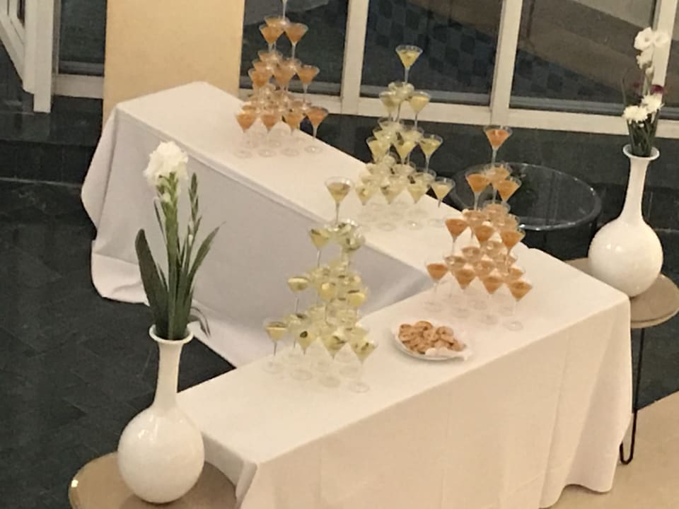 Lobby Iberostar Waves Averroes