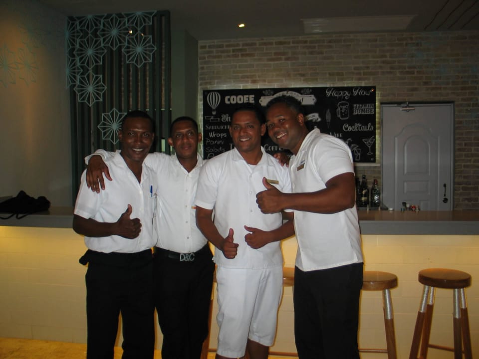 Salut! Excelente! Wyndham Alltra Samana