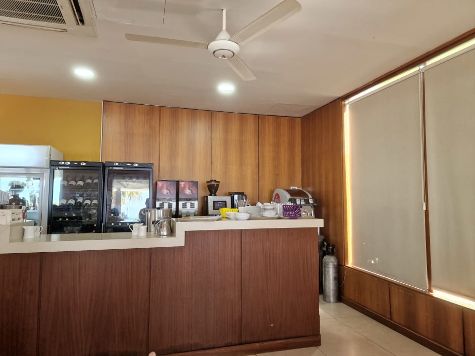 Gastro The Golden Bay Beach Hotel