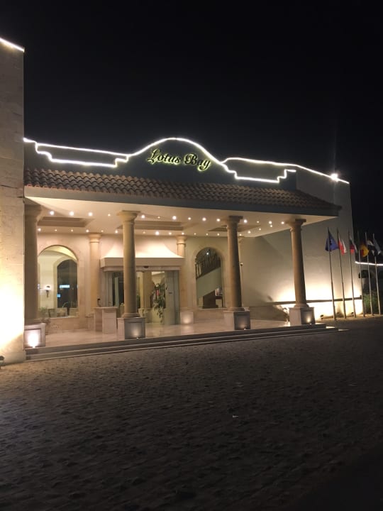 Lobby Lotus Bay Beach Resort