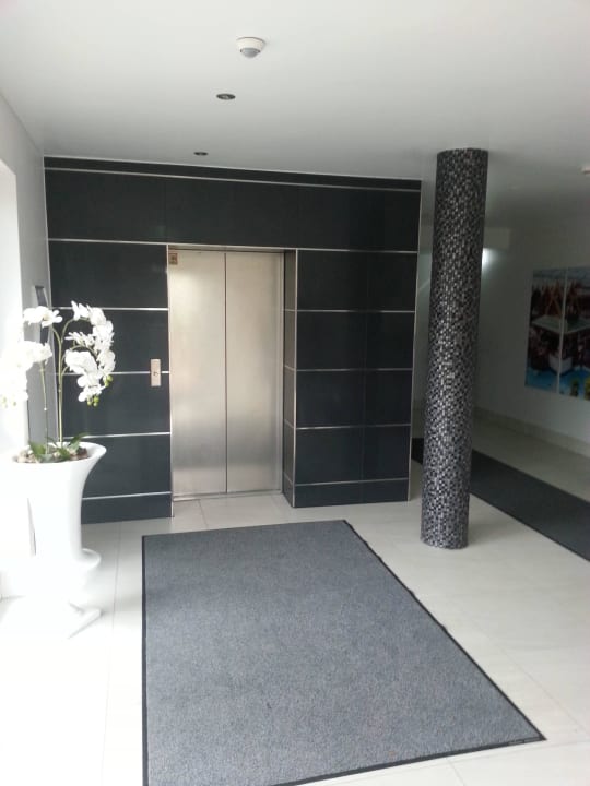 Eingang Residenz Fahrstuhl  Sieben Welten Hotel & Spa Resort