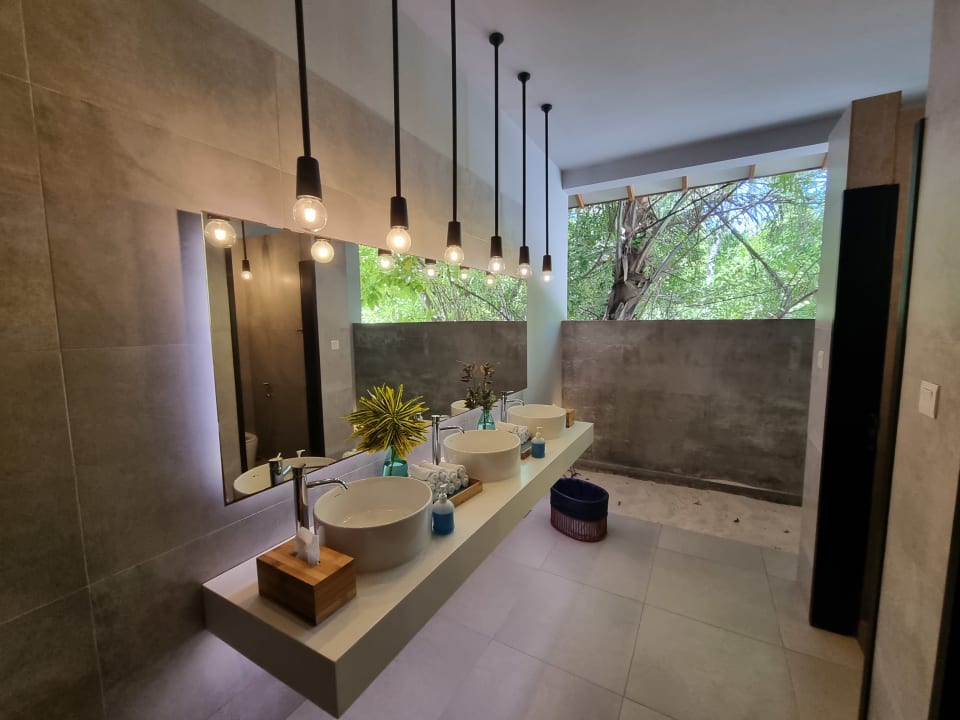 Sonstiges NH Collection Maldives Havodda Resort
