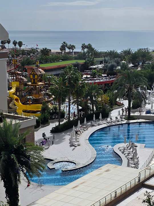 Außenansicht Kirman Belazur Resort & Spa