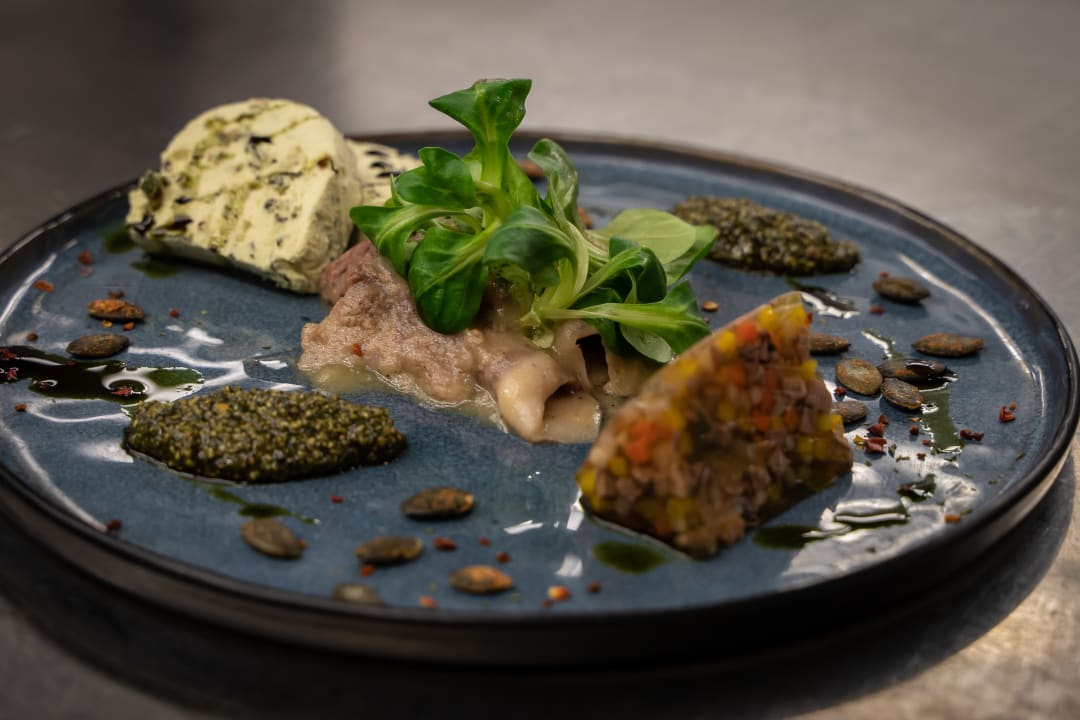 Gastro Der Schlosswirt zu Anif - Biedermeierhotel & Restaurant