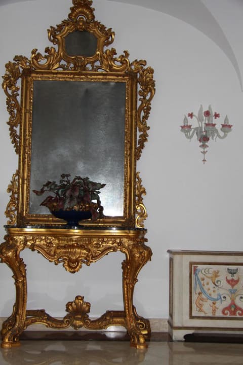 Интерьер  входной группы Hotel Il Moresco Terme