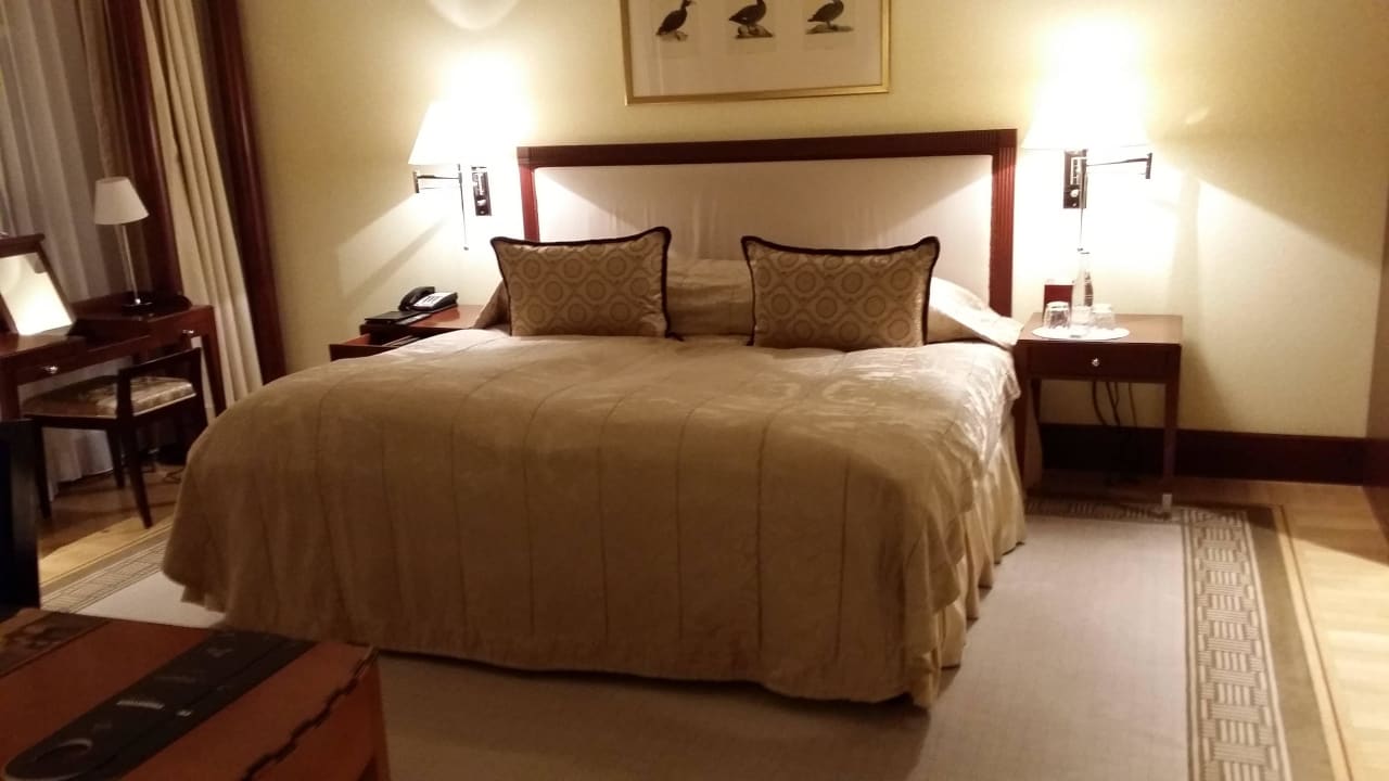 Gemütliches Doppelbett Hotel Adlon Kempinski Berlin