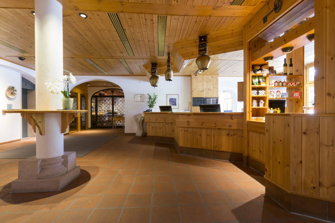 Réception Hotel Laaxerhof