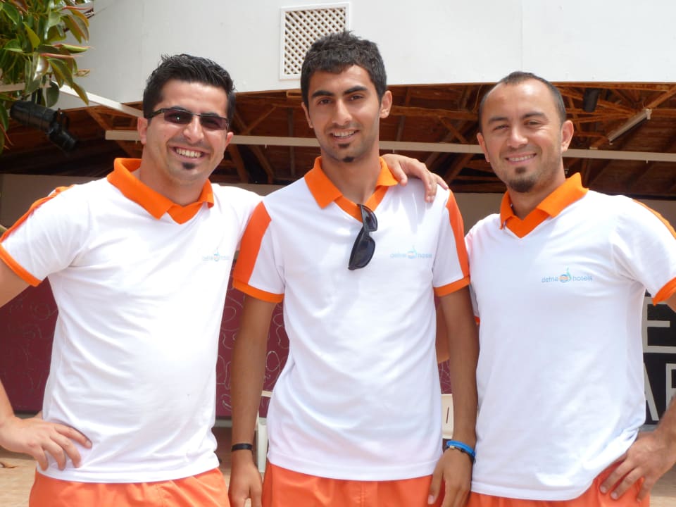 Ein Teil des Animationsteam Hotel Defne Garden