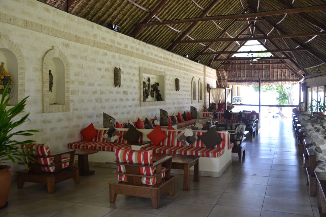 Relaxraum neben dem Marhaba-Restaurant Baobab Beach Resort & Spa