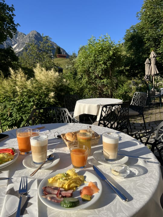 Gartenanlage Naturhotel Chesa Valisa