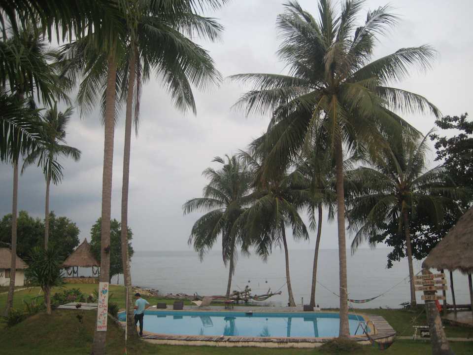 Pool Gu's Bay Resort