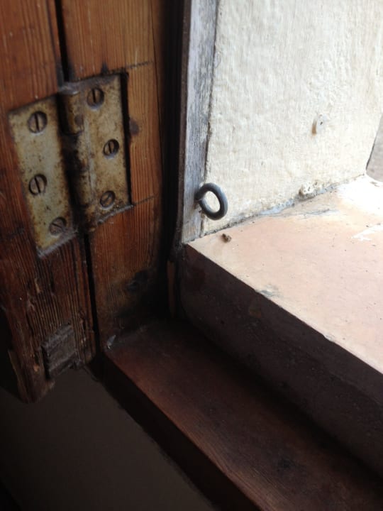 Verrostete Fenster Finca Kalotta