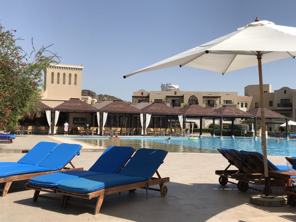 Pool Miramar Al Aqah Beach Resort