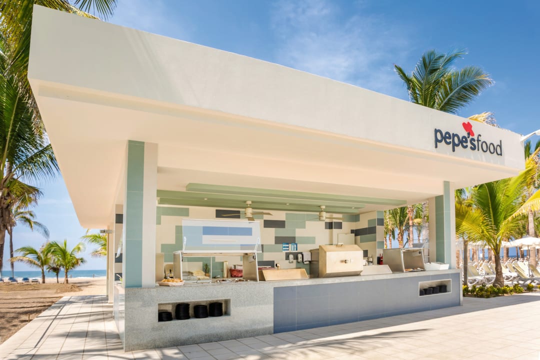 Gastro Hotel Riu Emerald Bay