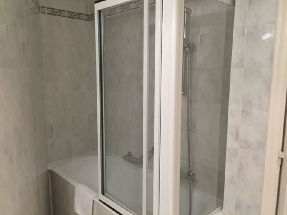 Altes Badezimmer Hotel Le Plaza Brussels