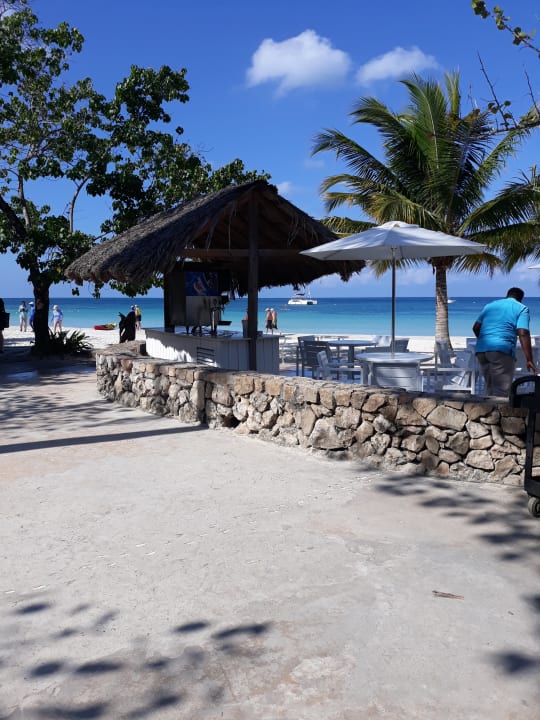 Strand Couples Swept Away - Adults only