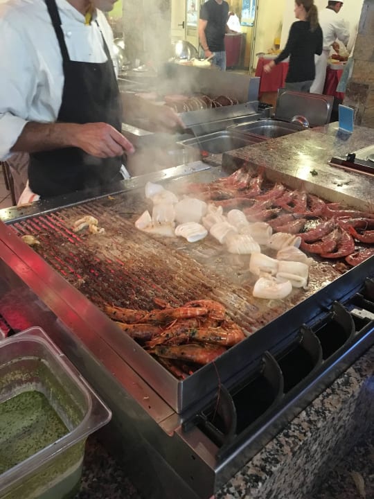 Frisch vom Grill Tirreno Resort