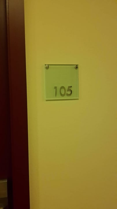 Eingangstür mit Card-Key AMERON Köln Hotel Regent