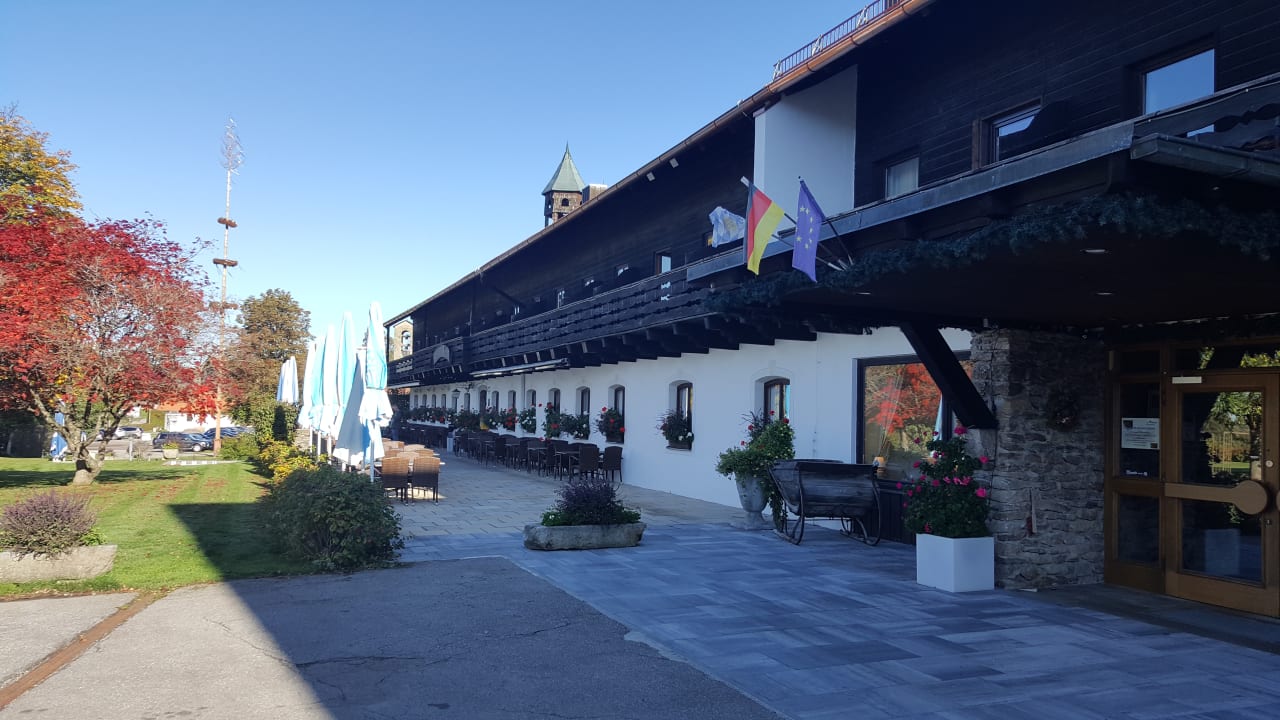 Außenansicht Hotel Gut Schmelmerhof