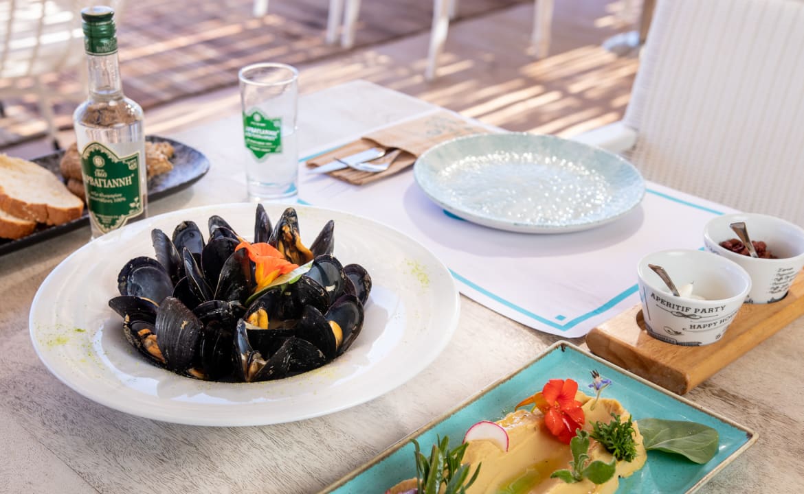 Gastro Yianna Caravel By Checkin