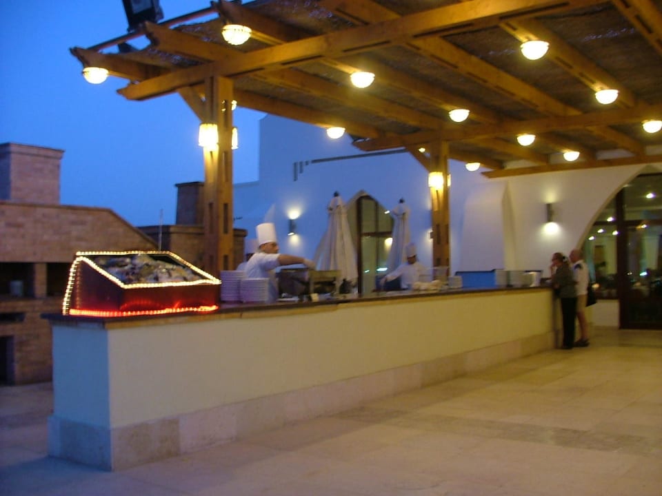 Grill Hotel Gorgonia Beach Resort