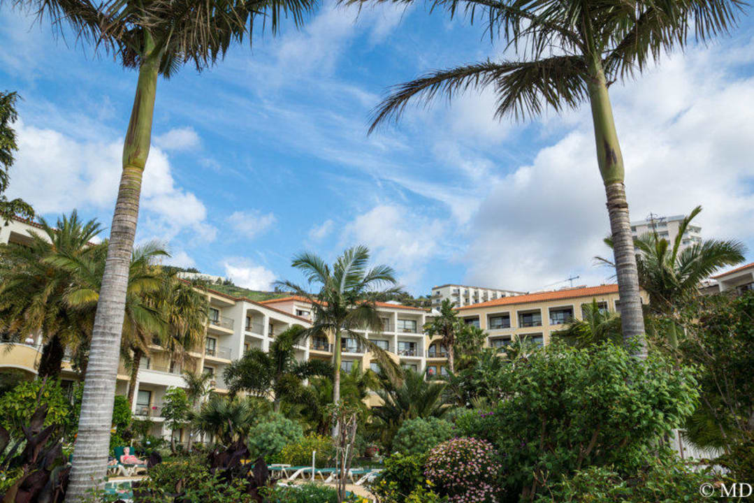 Der Hotelanblick vom eigenen botanischen Garten au Hotel Porto Mare - PortoBay
