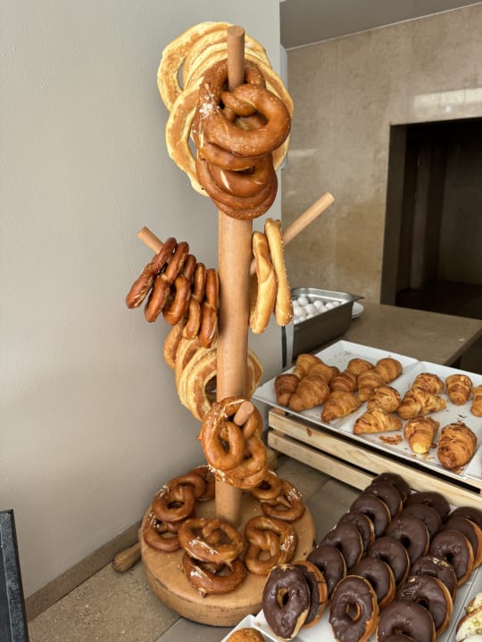 Gastro Serry Beach Resort