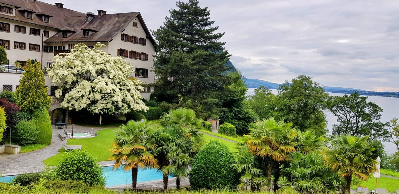 Gartenanlage See- und Seminarhotel FloraAlpina
