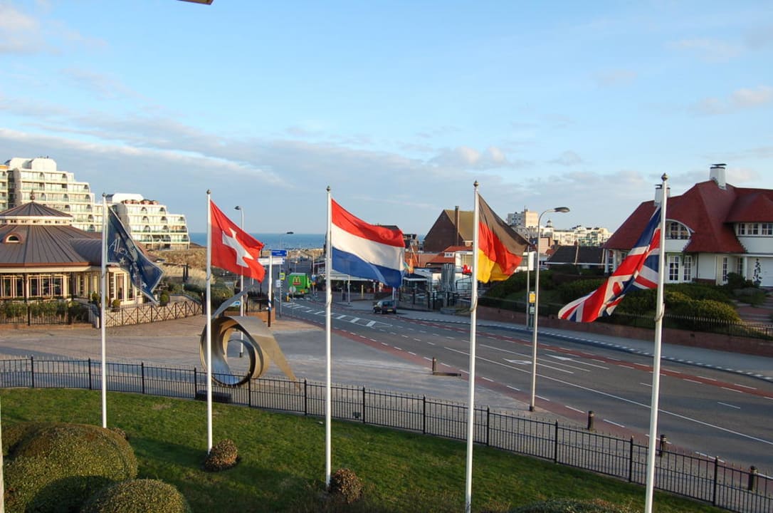 Seitlicher Blick aus Zimmer 201 Alexander Hotel