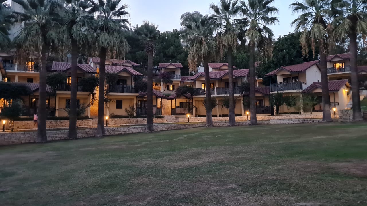 Außenansicht Melas Holiday Village