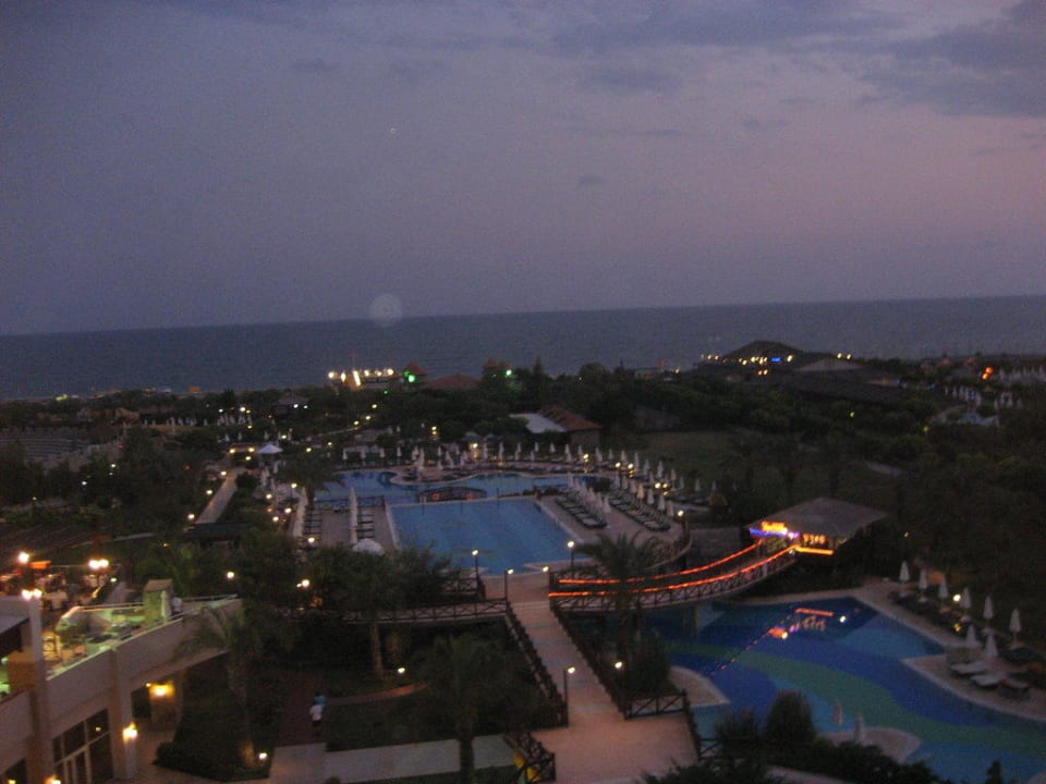 Ausblick bei Nacht Sherwood Exclusive Lara