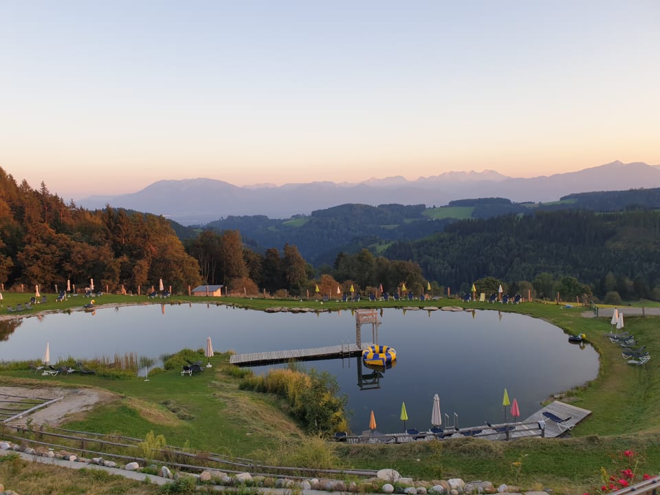 Ausblick Familien Resort Petschnighof - Familotel Kärnten
